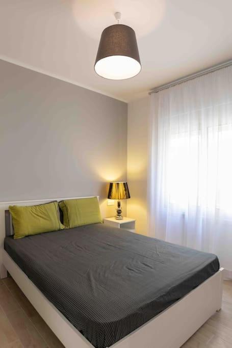 Luxury Cozy Appartment In The City Center Rhodes City Exteriör bild